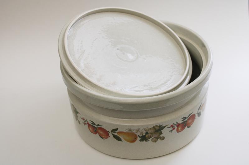 photo of Quince Wedgwood china casserole dish w/ lid, Oven to Table stoneware fruit wreath pattern  #4