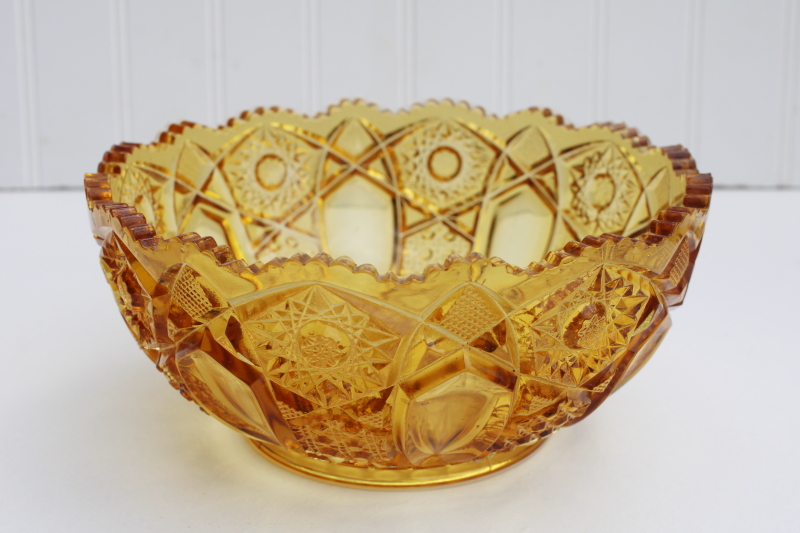 photo of Quintec pinwheel pattern pressed glass bowl, vintage amber gold glassware #1