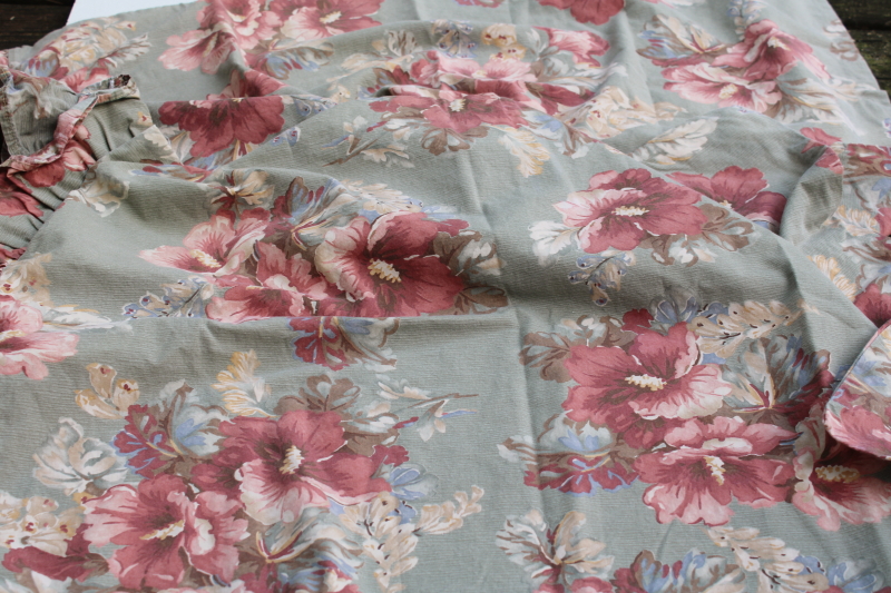 photo of Ralph Lauren Shetland Manor floral print vintage cotton pillowcases standard size w/ ruffle edge #4