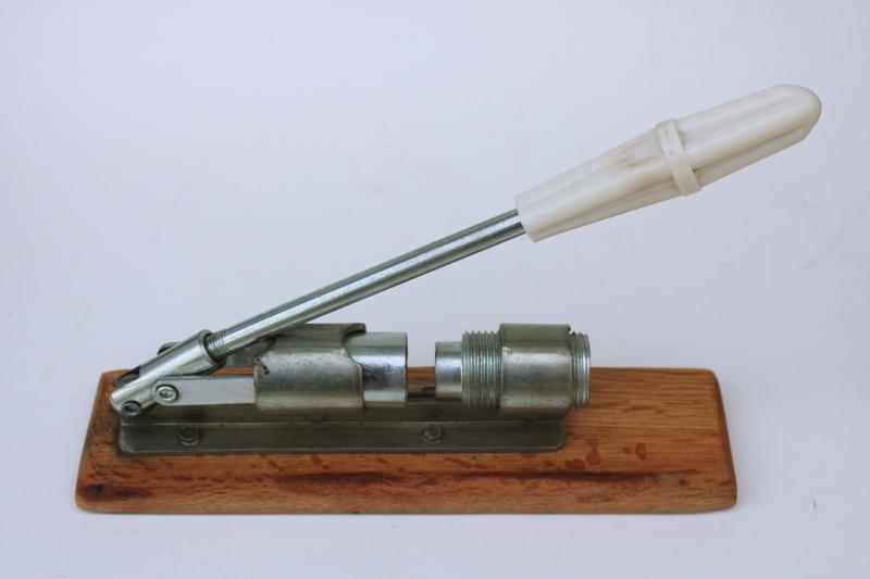 photo of Reed's Rocket nutcracker, nut cracker w/ lever handle for tough nuts to crack #2