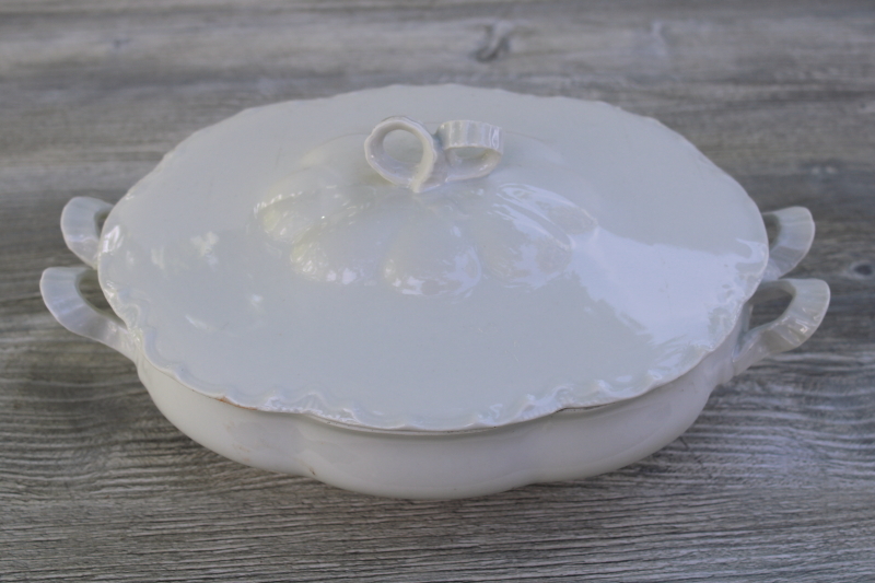 photo of Rex Bavaria pure white porcelain covered bowl or tureen, Haviland Ranson pattern molded ribbon bow #1