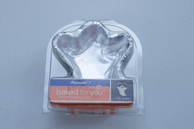 photo of Reynolds aluminum foil ghost shape cups Halloween jello molds or baking pans #1