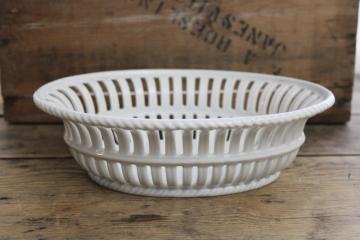 catalog photo of Richard Ginori Italy vintage Bianco white bone china bread basket, pierced reticulated oval bowl 