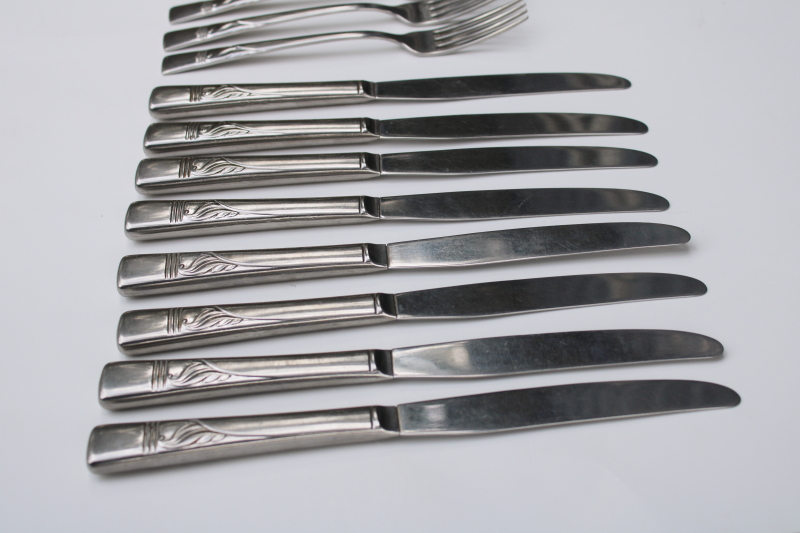 photo of Rogers Cutlery Co USA stainless flatware pattern INS112, set of 8 dinner forks & knives deco mod curled leaf w/ banded tip #3