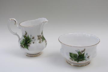 catalog photo of Royal Albert Trillium cream pitcher and open sugar bowl set, 1970s vintage