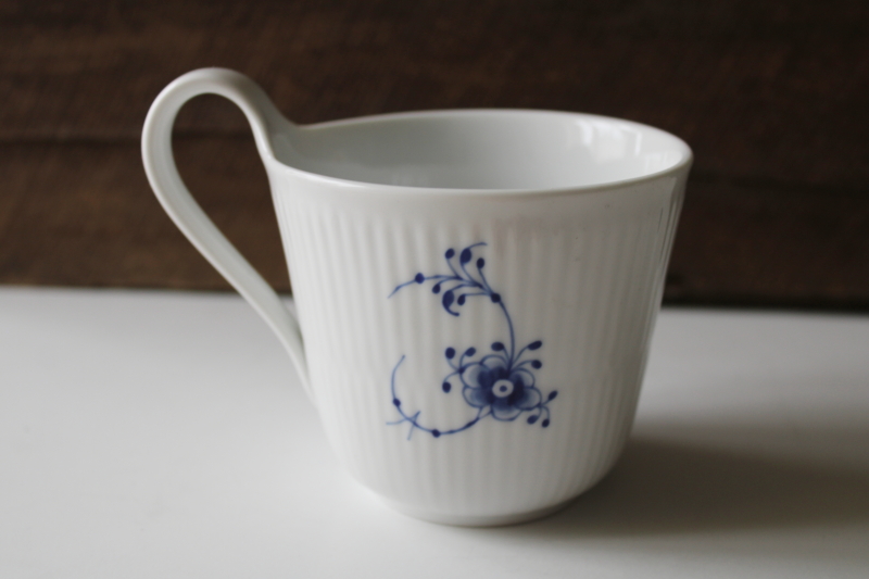photo of Royal Copenhagen blue & white porcelain high handle mug w/ monogram letter D, alphabet pattern  #2