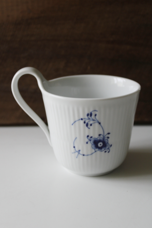 photo of Royal Copenhagen blue & white porcelain high handle mug w/ monogram letter S, alphabet pattern  #2