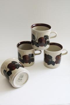 catalog photo of Ruija Arabia Finland pottery mugs or cups, 70s 80s vintage earth tones neutral colors