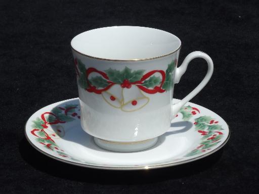 photo of Sango Noel coffee pot and set of six cups and saucers, Chrismas holly china #3