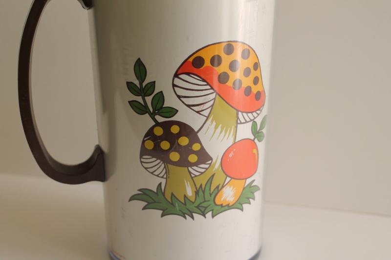 photo of Sears Merry Mushroom 70s vintage Thermo-Serv plastic pitcher w/ lid, retro mushrooms #6