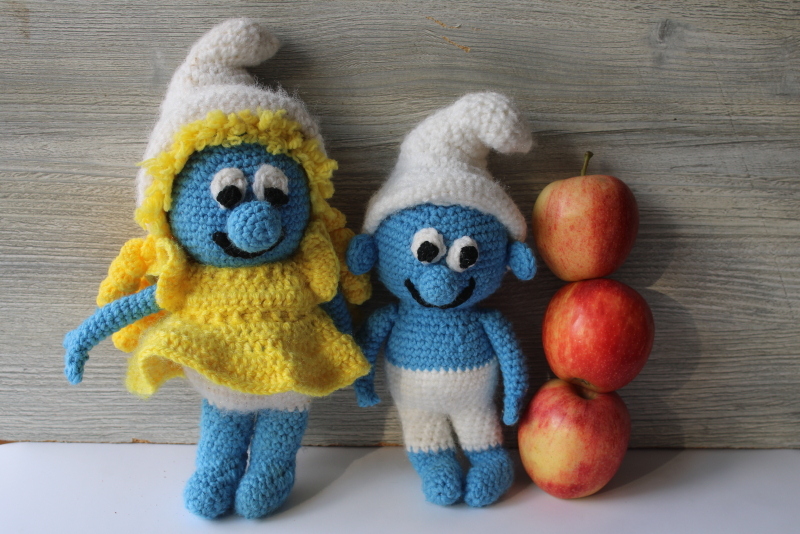 photo of Smurf & Smurfette vintage handmade crochet dolls #2