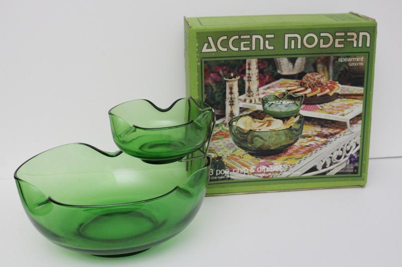 photo of Spearmint green Accent Modern vintage AH chip & dip bowls w/ rack, original box #1