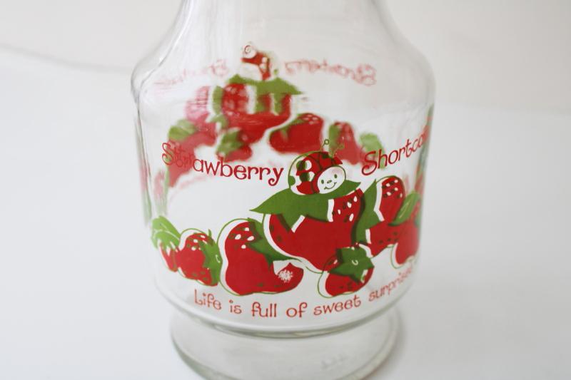 photo of Strawberry Shortcake Lucky Bug juice or milk bottle, 80s vintage Anchor Hocking #3