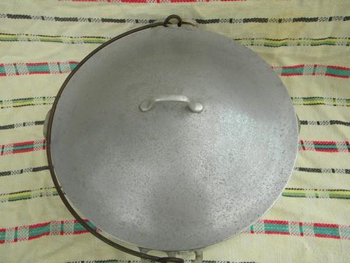 photo of Supermaid 10 quart dutch oven camp kettle, vintage aluminum cookware #2