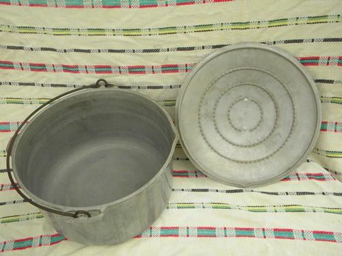 photo of Supermaid 10 quart dutch oven camp kettle, vintage aluminum cookware #3