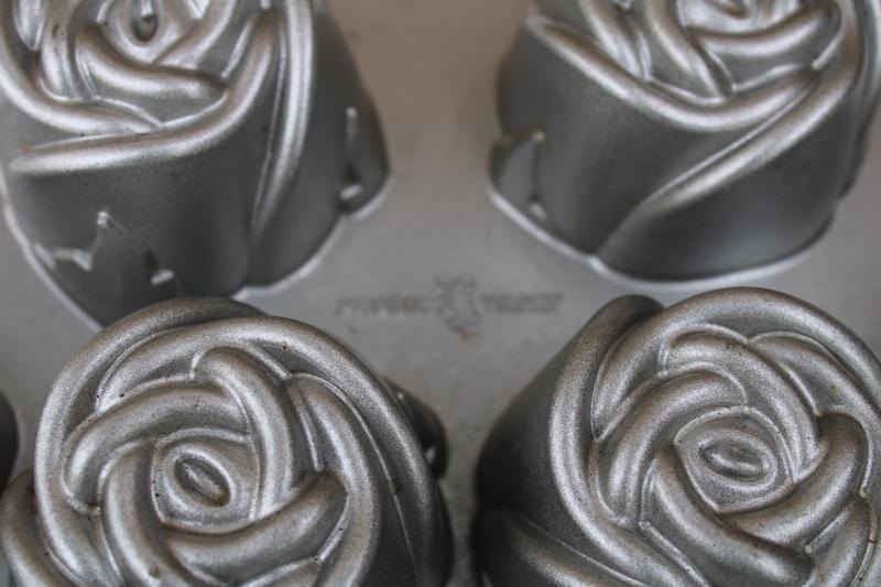 photo of Sweetheart Roses Nordic Ware cakelet pan, flower shape mini cakes mold #3