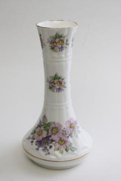 catalog photo of Tara Hall Royal Tara Galway Ireland bone china vase, vintage Danbury Mint 