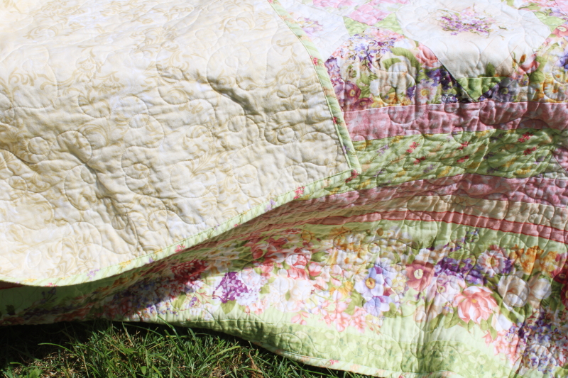 photo of Teddy Bear Quilt Studio Creations full size quilt floral prints cotton patchwork pink & green  #7