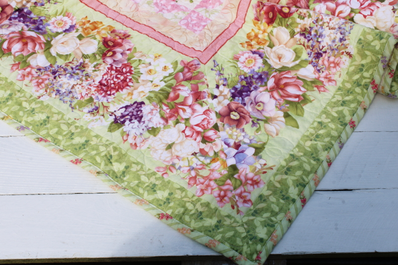 photo of Teddy Bear Quilt Studio Creations full size quilt floral prints cotton patchwork pink & green  #8
