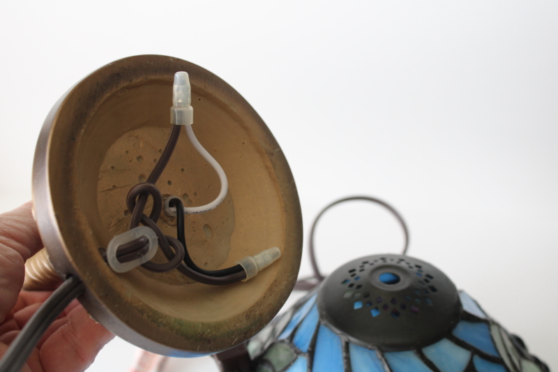 photo of Tiffany style table lamp w/ leaded stained glass shade, dragonflies lamp base, blue grapes lampshade  #10