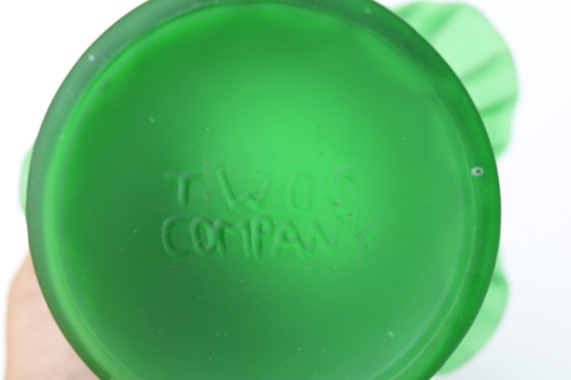 photo of Two's Company emerald green satin glass vase, Victorian style flower basket w/ crimped edge  #5