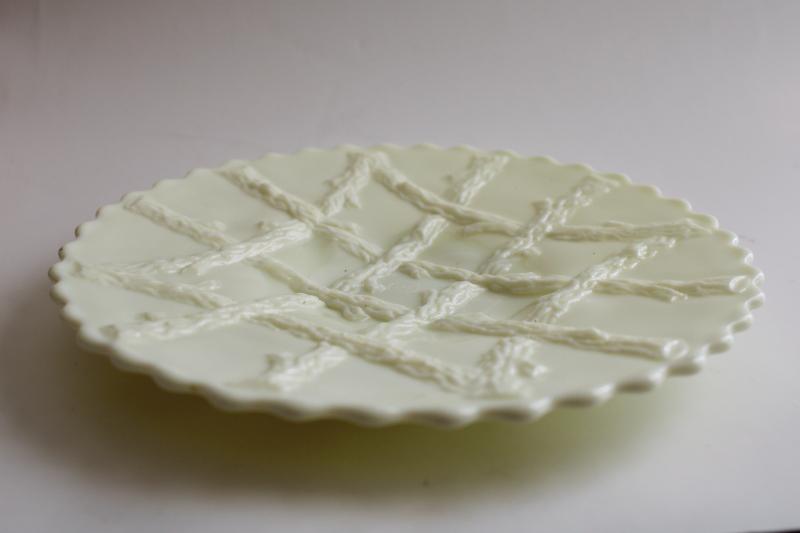 photo of UV glow vintage custard glass plate, LG Wright mark Northwood grapevine lattice pattern #3