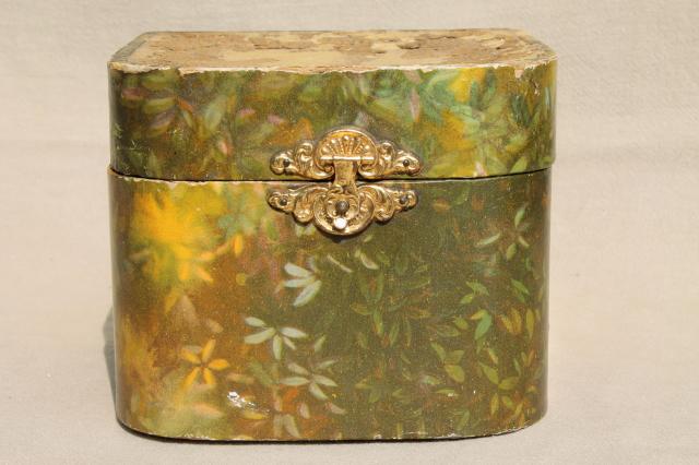 photo of Victorian era antique collar box, vintage green marbled paper box for collars #2