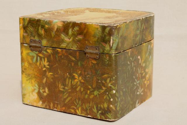 photo of Victorian era antique collar box, vintage green marbled paper box for collars #4