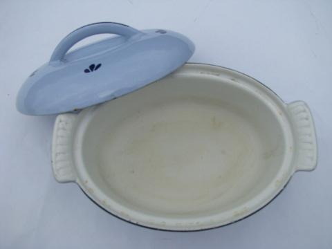 photo of Vintage Dru blue enamel cast iron casserole pan/dish with dutch tulips, Holland #2