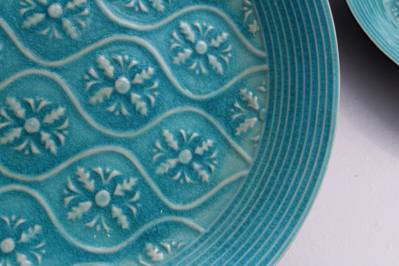 photo of Vintage Pier 1 turquoise crackle matte black ceramic dinner plates set of four #3