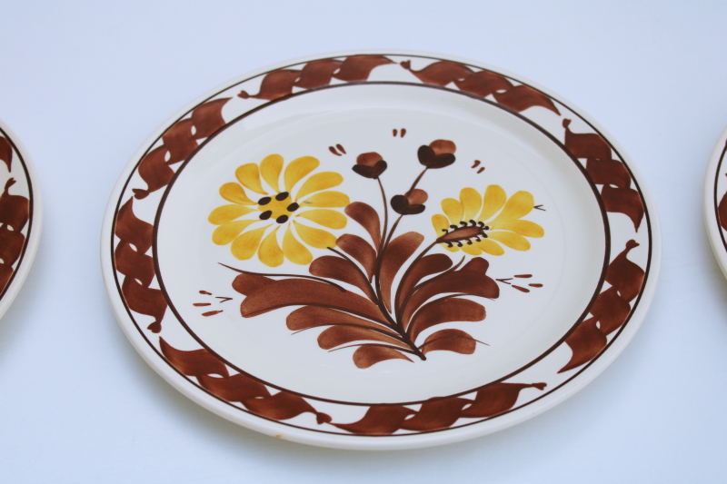 photo of Vintage Vernon Kilns Casa Cali California pottery dinnerware, set of 6 dinner plates brown yellow flowers #2