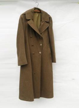 catalog photo of WWII US Army wool overcoat w/3rd Armored Div & Hon Discharge patches