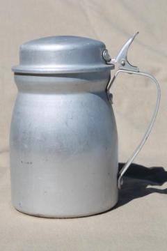 catalog photo of WWII vintage US military issue camp kitchen cup, mug or stein w/ hinged cover