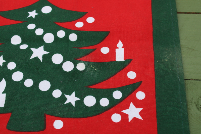 photo of Waechtersbach Christmas Tree pattern print cotton table runner, 1999 vintage Y2K holiday  #2