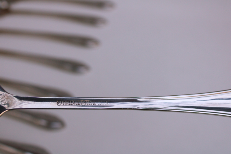 photo of Wallace American Tradition beaded edge pattern stainless flatware, 12 iced tea spoons #3