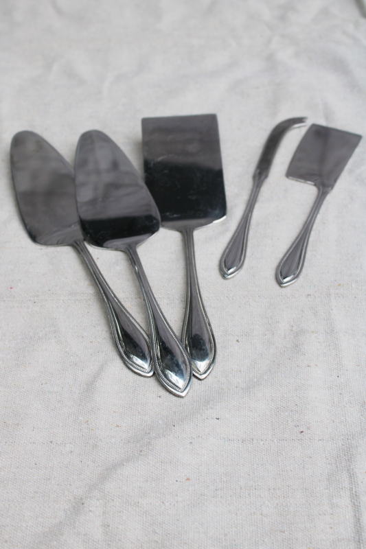 photo of Wallace American Tradition beaded edge pattern stainless flatware, cake servers, casserole spatula, cheese server knives #5