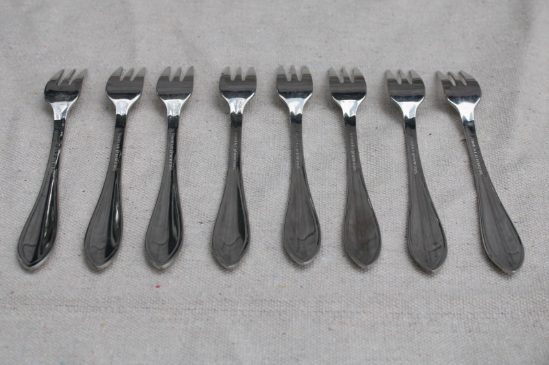 photo of Wallace American Tradition beaded edge pattern stainless flatware, set of 8 cocktail forks  #3