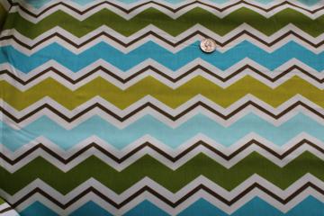 catalog photo of Waverly Modern Essentials cotton fabric cutting edge chevrons print meadow colorway