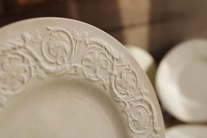 photo of Wedgwood Patrician embossed border creamware china plates, 1930s vintage #3