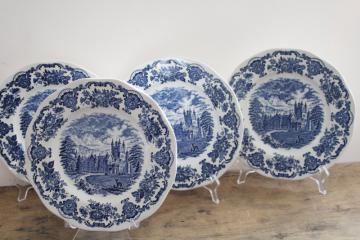 catalog photo of Wedgwood Royal Homes of Britain vintage blue & white china dinner plates