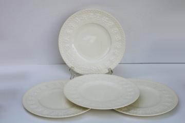 catalog photo of Wedgwood Wellesley embossed border creamware white dinner plates, mid century vintage 