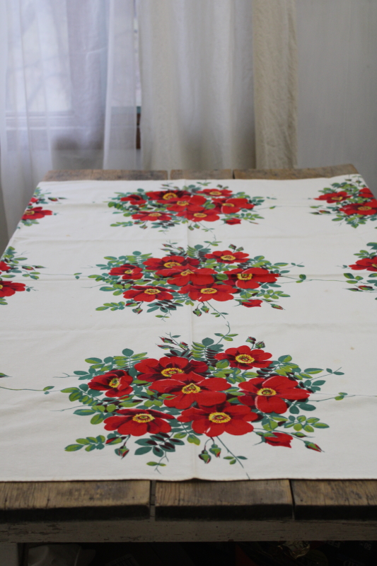 photo of Wilendure cotton tablecloth w/ red roses floral print, mid-century vintage #2