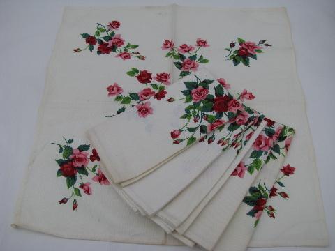 photo of Wilendure vintage printed cotton napkins for print kitchen tablecloth, red & pink roses #1