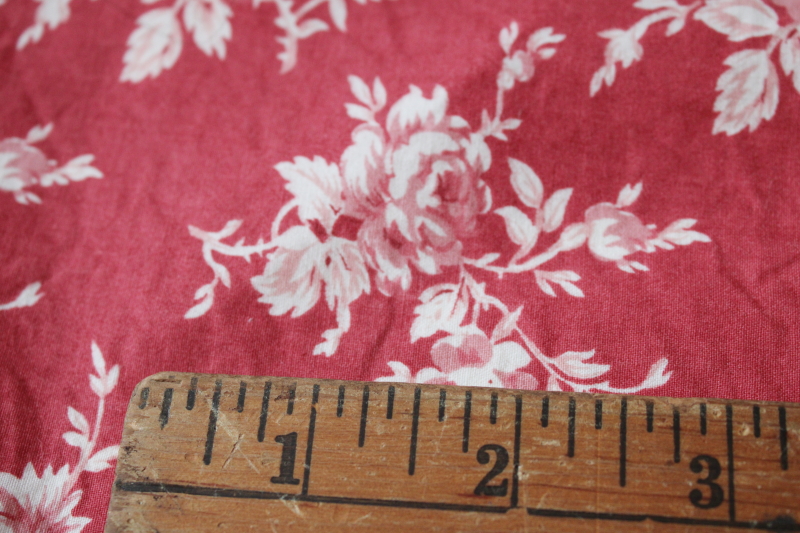 photo of Williams Sonoma modern rustic red & white chintz floral bouquet roses print cotton napkins set of 6 #4