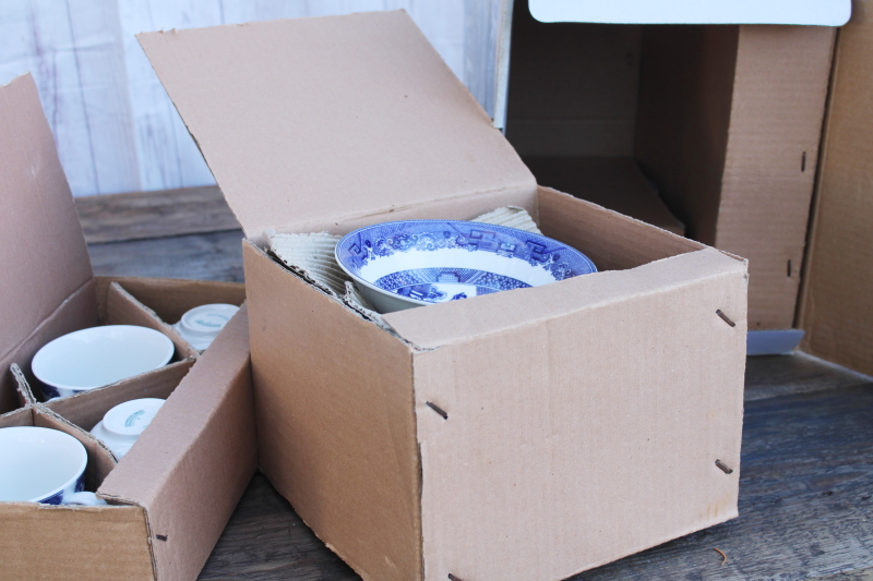 photo of Willow blue & white china new in box Johnson Bros 20 piece set for 4, vintage 2004 #5