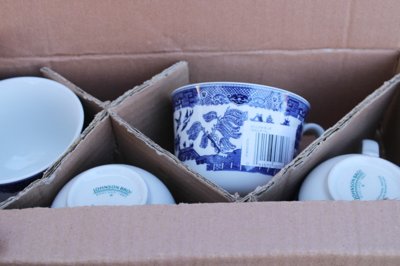 photo of Willow blue & white china new in box Johnson Bros 20 piece set for 4, vintage 2004 #11
