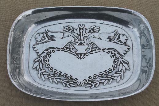 photo of Wilton Armetale pewter Pennsylvania Dutch heart & lovebirds bread tray, RWP mark #1