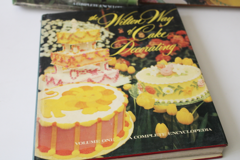 photo of Wilton Way of Cake Decorating 70s vintage complete course three volume set #9