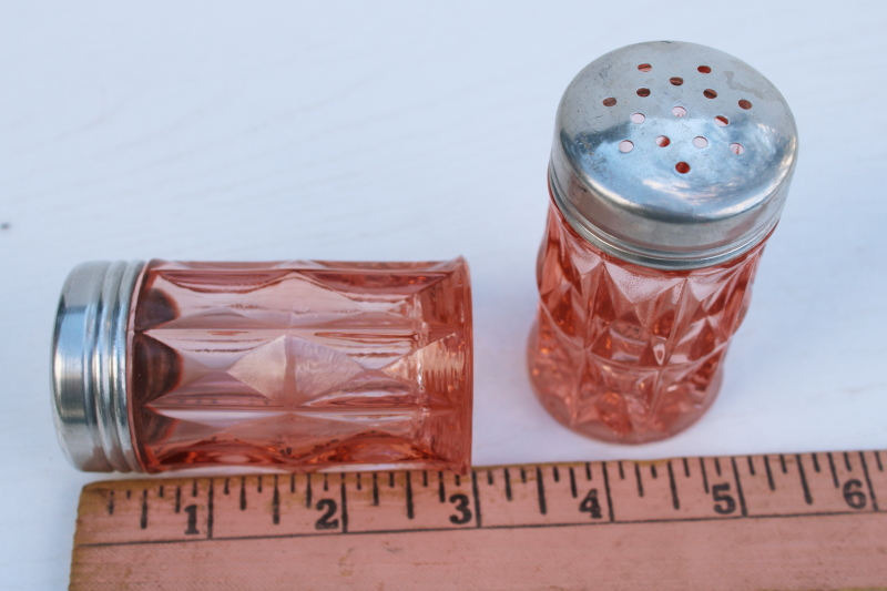 photo of Windsor diamond pattern vintage pink depression glass salt & pepper shakers, 1930s Jeannette glass #2