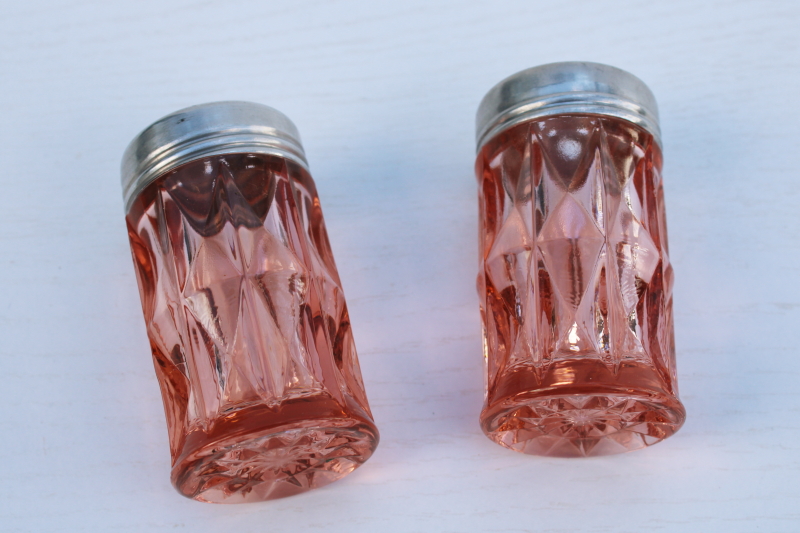 photo of Windsor diamond pattern vintage pink depression glass salt & pepper shakers, 1930s Jeannette glass #4